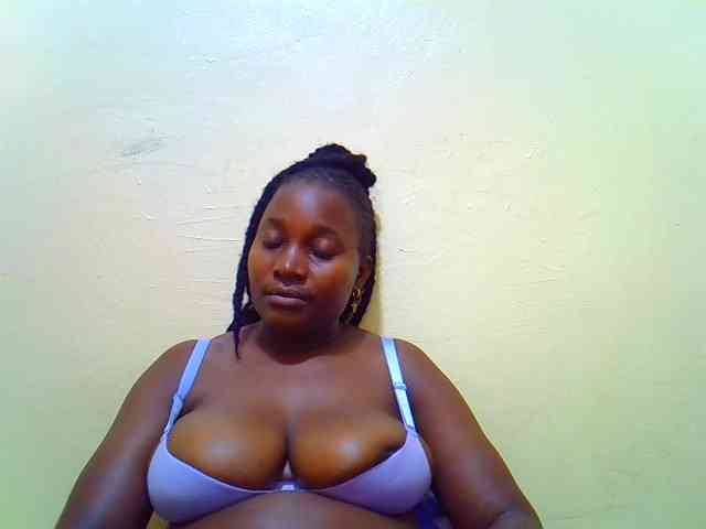 Molly-22 webcam