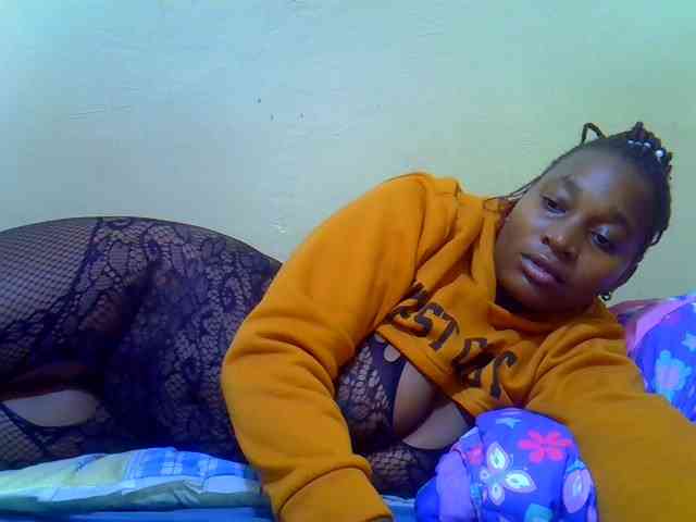 Molly-22 webcam