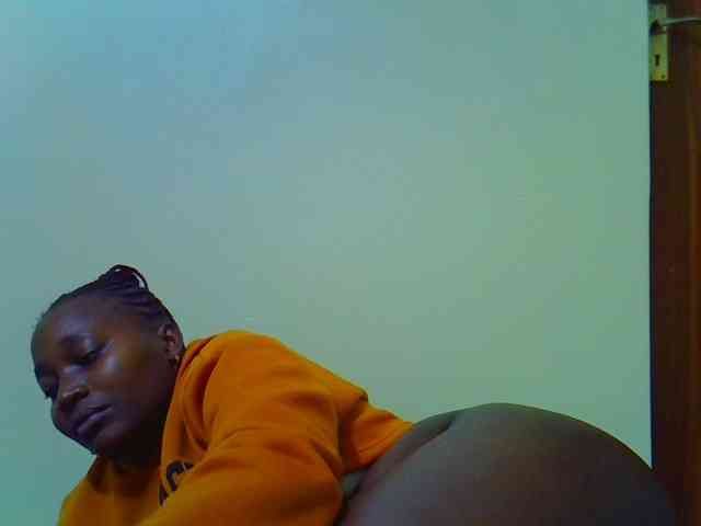 Molly-22 webcam