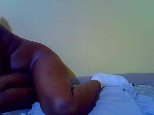 Molly-22 webcam