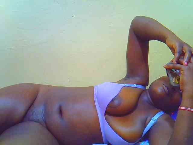 Molly-22 webcam