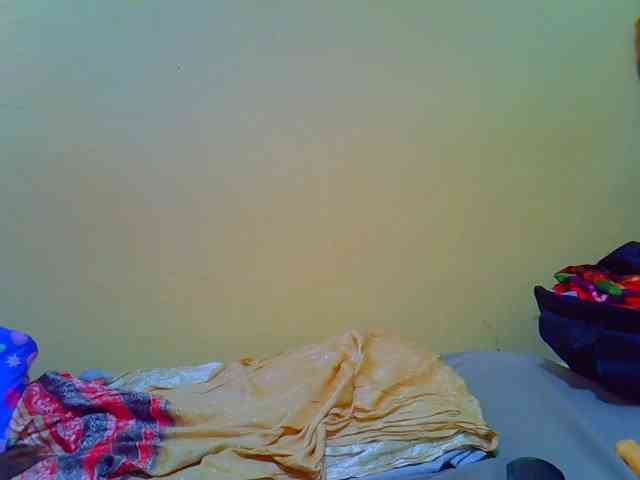 Molly-22 webcam