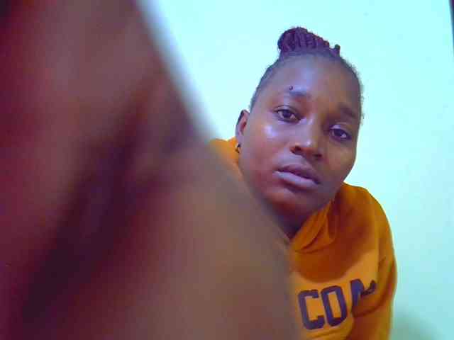 Molly-22 webcam