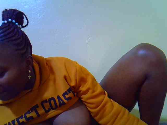 Molly-22 webcam