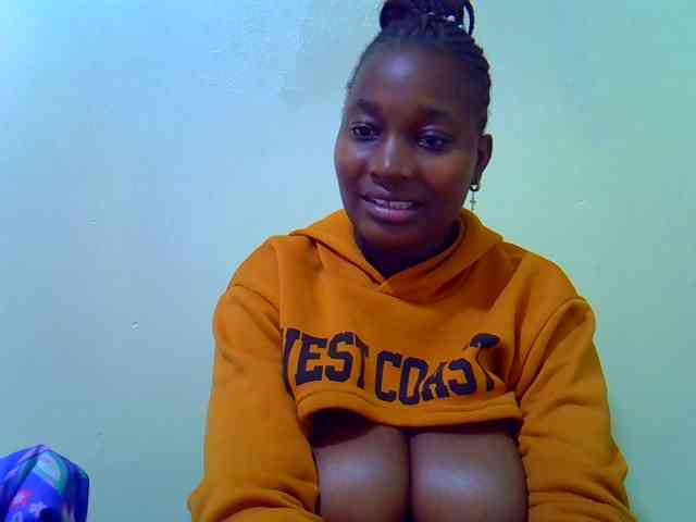 Molly-22 webcam