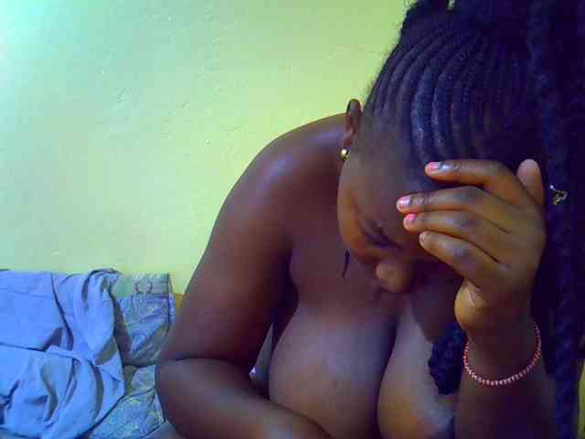 Molly-22 webcam
