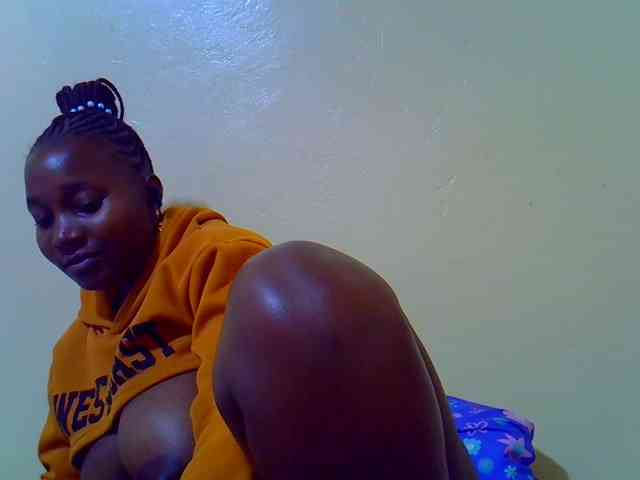 Molly-22 webcam