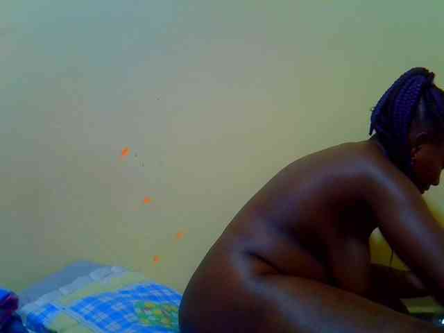 Molly-22 webcam