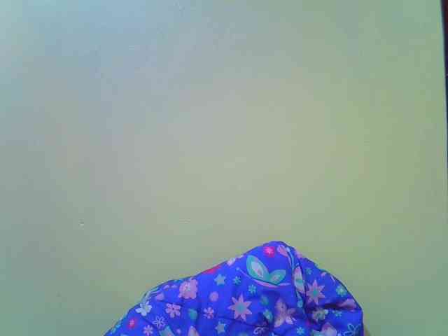 Molly-22 webcam