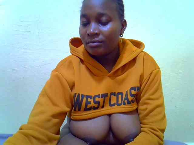 Molly-22 webcam