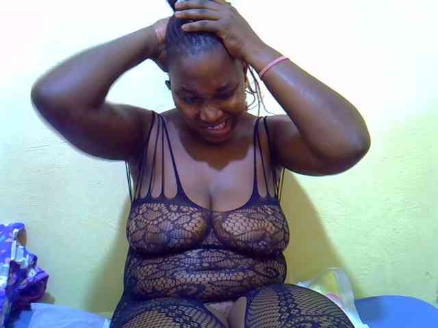 Molly-22 webcam