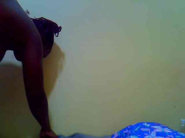 Molly-22 webcam