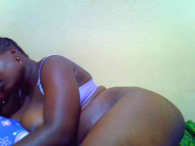 Molly-22 webcam