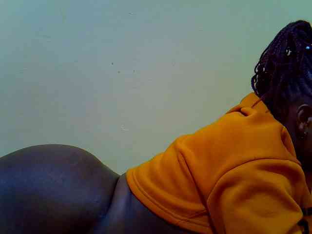 Molly-22 webcam