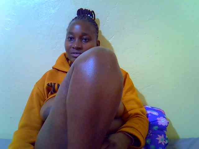 Molly-22 webcam