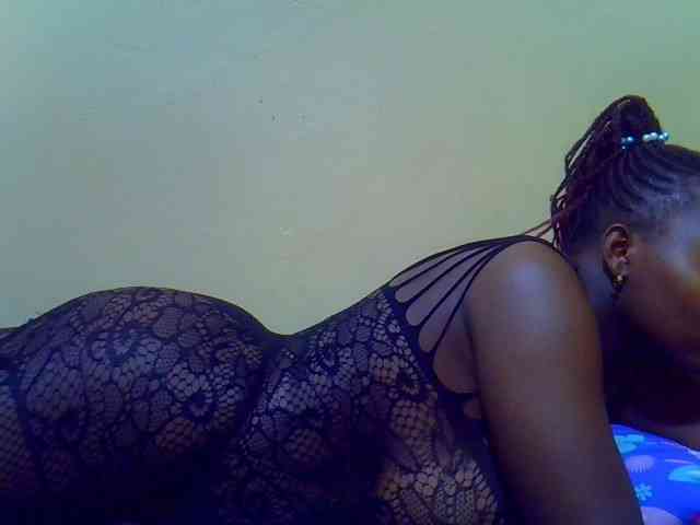 Molly-22 webcam