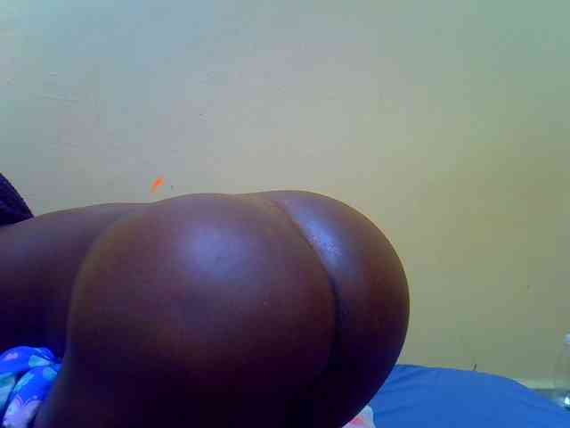 Molly-22 webcam