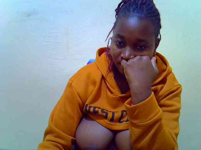 Molly-22 webcam