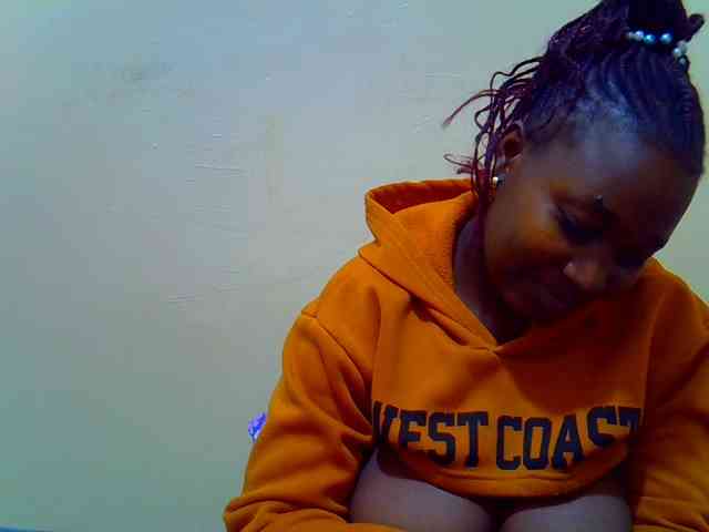 Molly-22 webcam