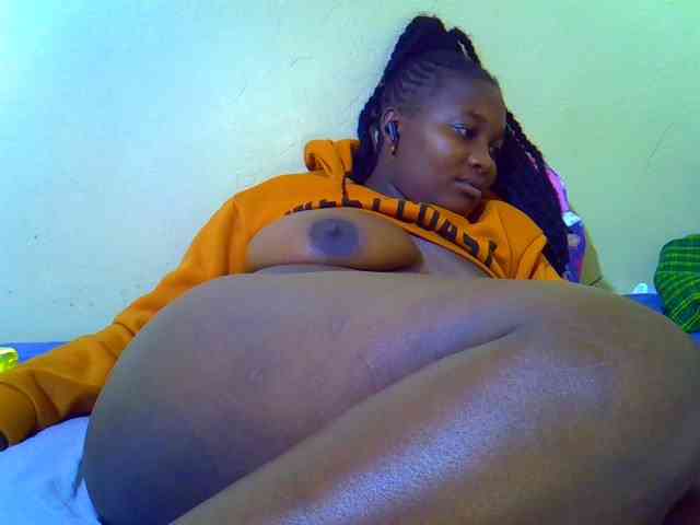 Molly-22 webcam