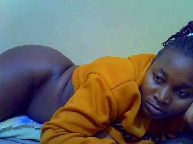 Molly-22 webcam