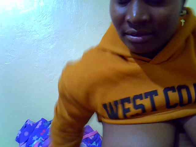 Molly-22 webcam
