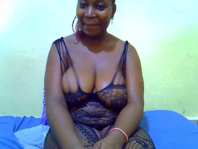 Molly-22 webcam