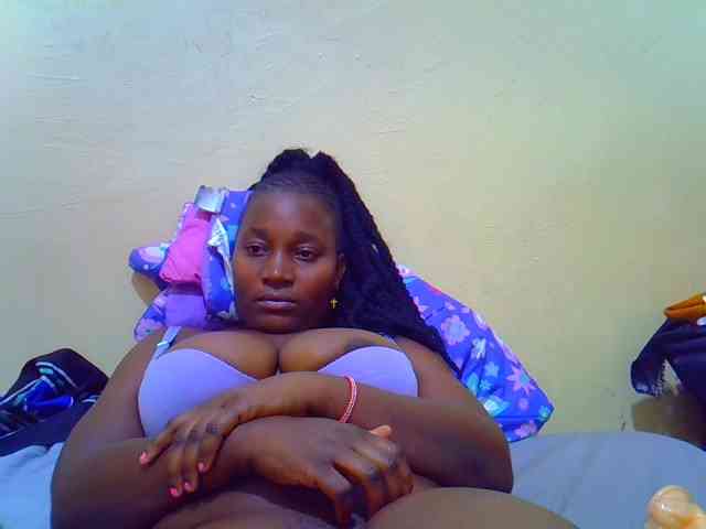 Molly-22 webcam