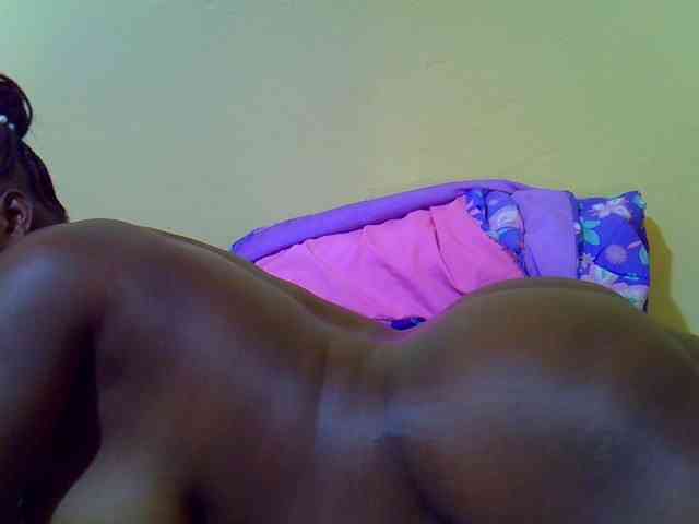 Molly-22 webcam