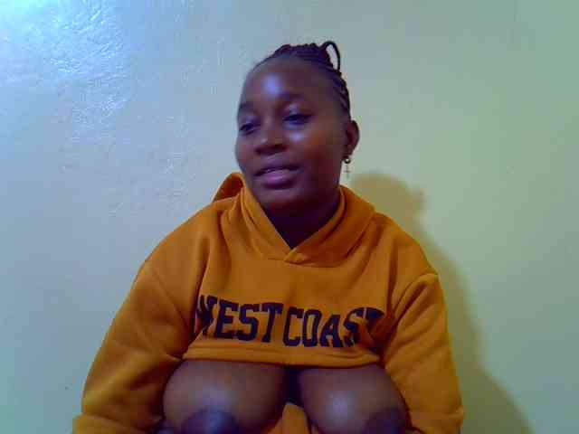Molly-22 webcam
