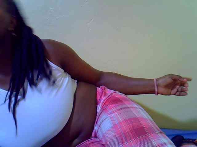 Molly-22 webcam