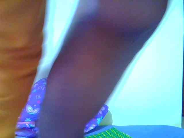 Molly-22 webcam