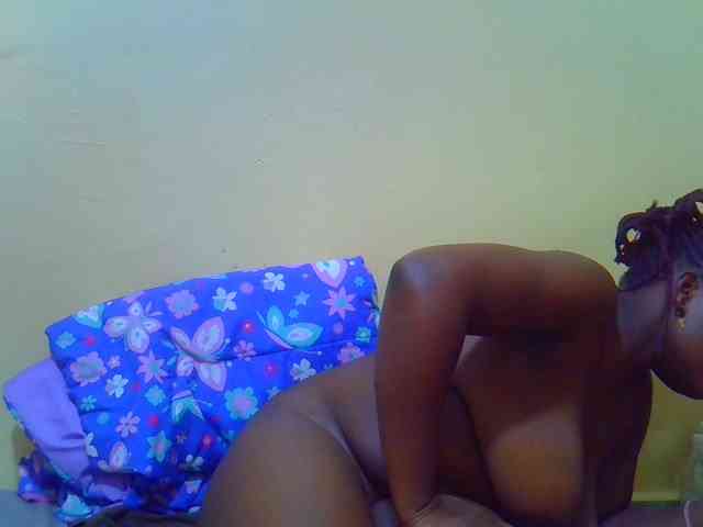 Molly-22 webcam