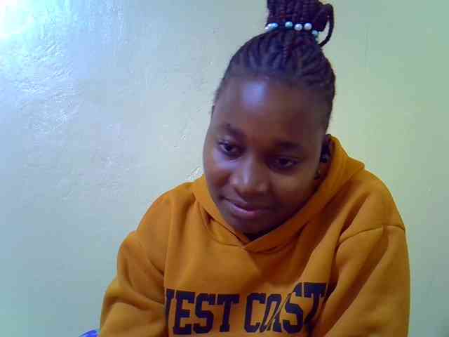 Molly-22 webcam