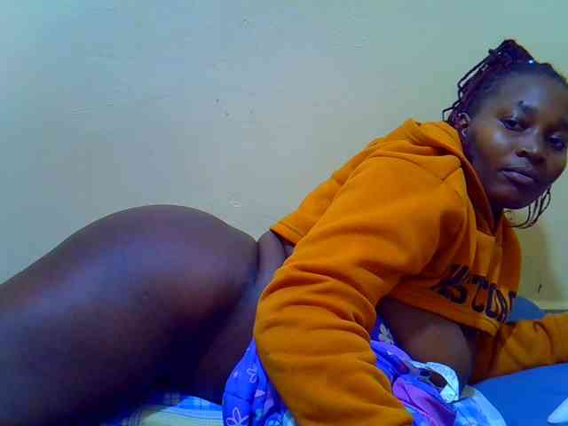 Molly-22 webcam