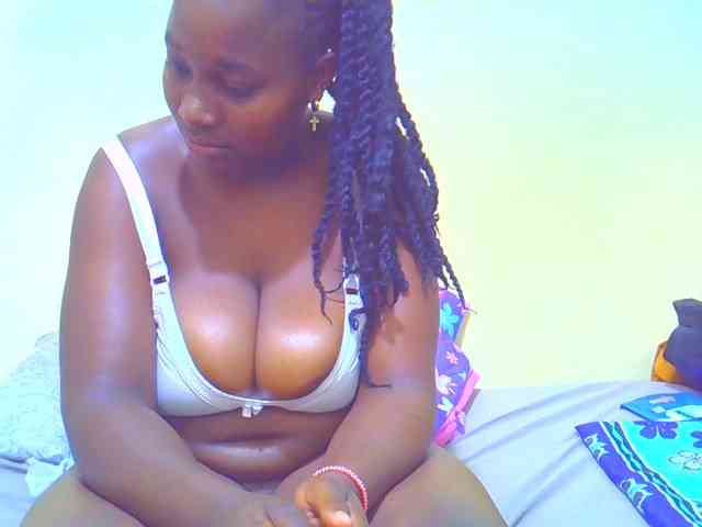 Molly-22 webcam