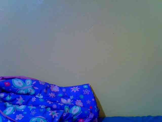 Molly-22 webcam