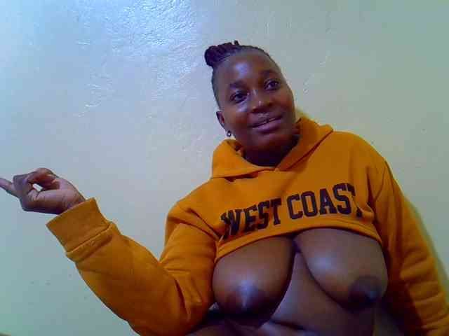 Molly-22 webcam