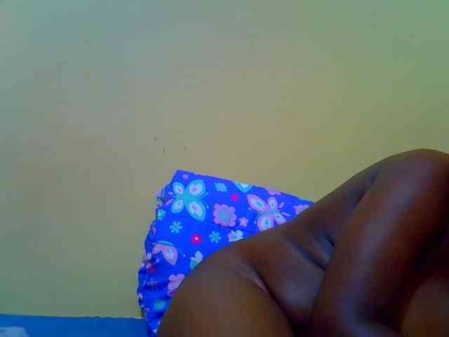 Molly-22 webcam