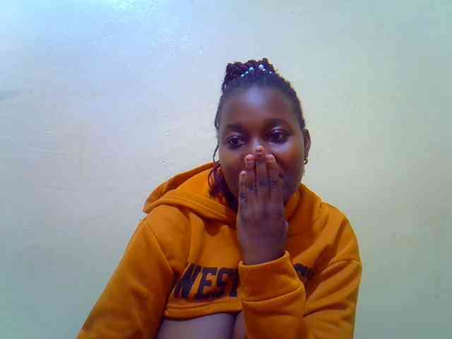 Molly-22 webcam