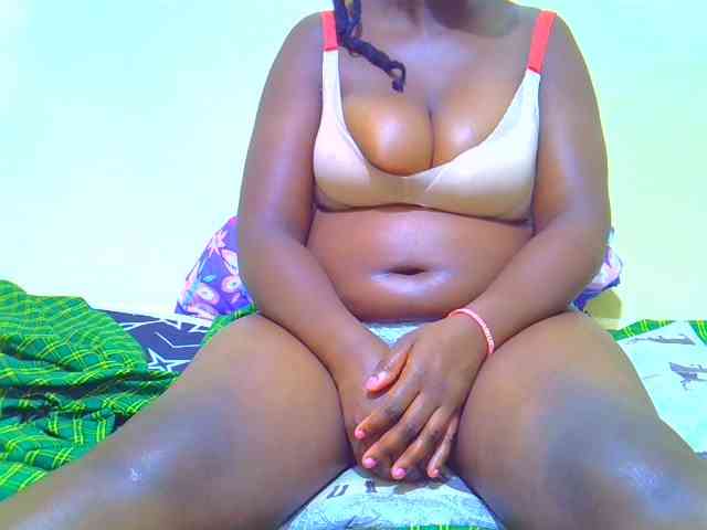 Molly-22 webcam