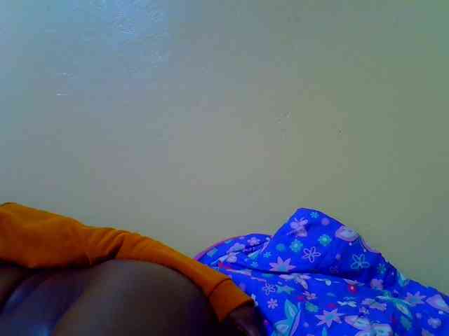 Molly-22 webcam