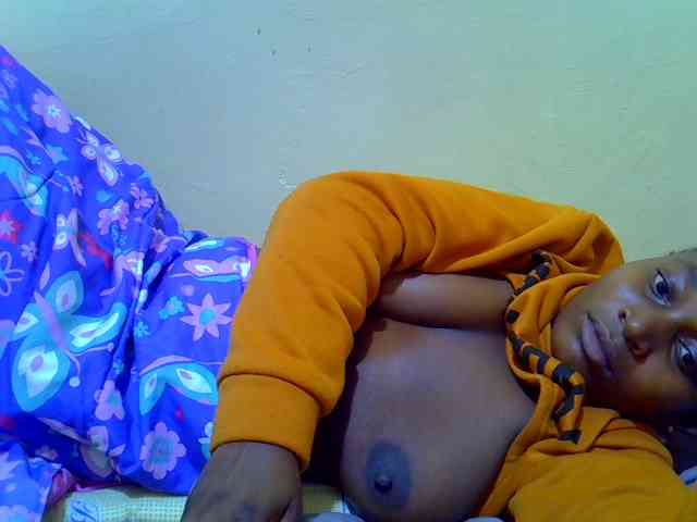 Molly-22 webcam