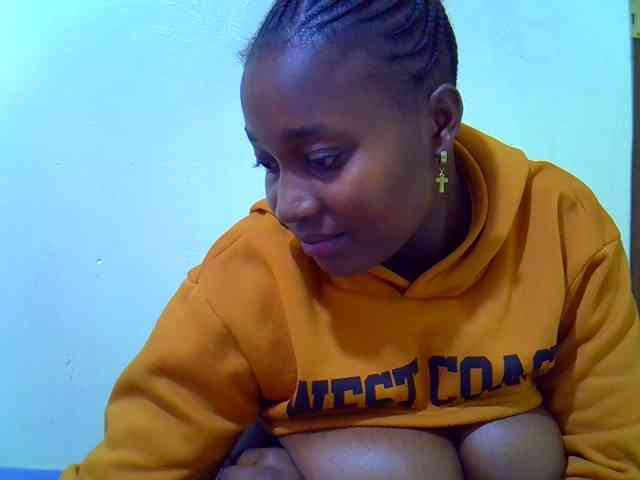 Molly-22 webcam