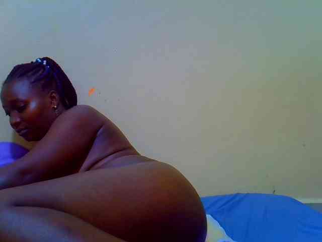 Molly-22 webcam