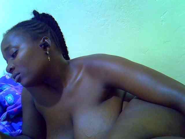 Molly-22 webcam