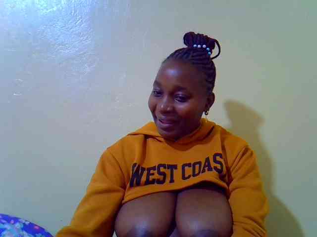 Molly-22 webcam
