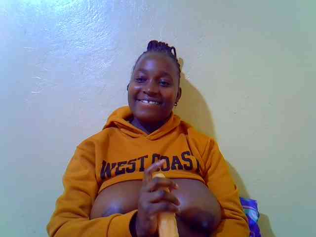 Molly-22 webcam