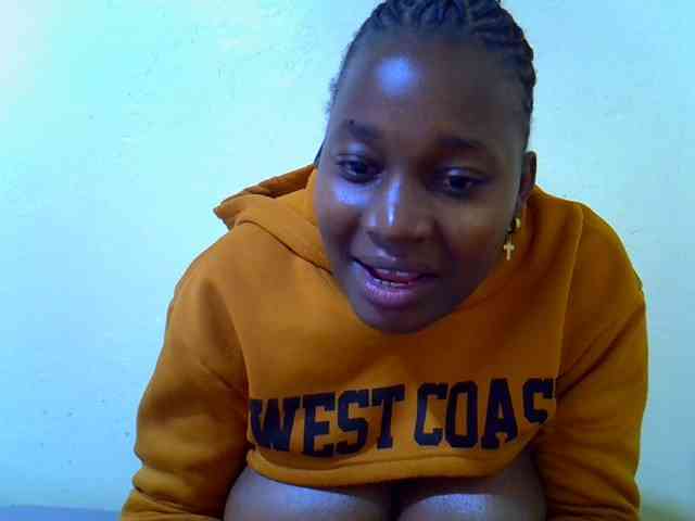 Molly-22 webcam