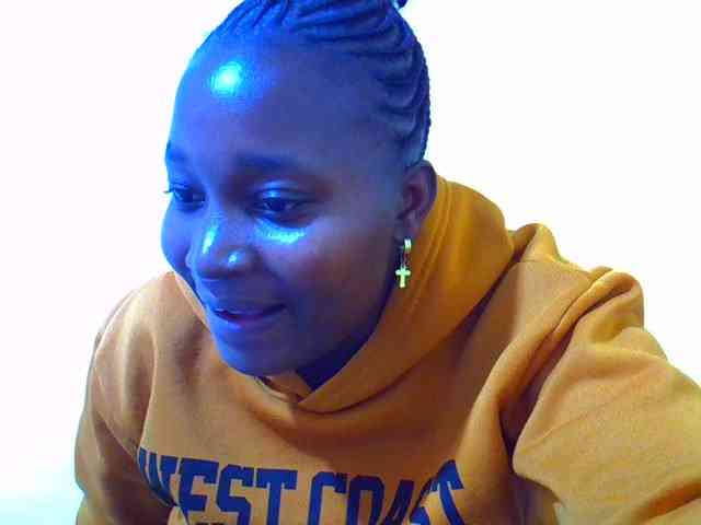 Molly-22 webcam